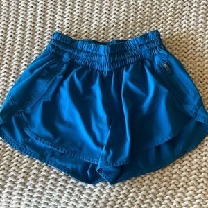 Lululemon tracker shorts